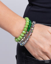Load image into Gallery viewer, Radiantly Rich - Green 2 pc set