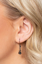 Load image into Gallery viewer, Tassel Tabloid - Black