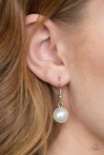 Load image into Gallery viewer, modern musical- white