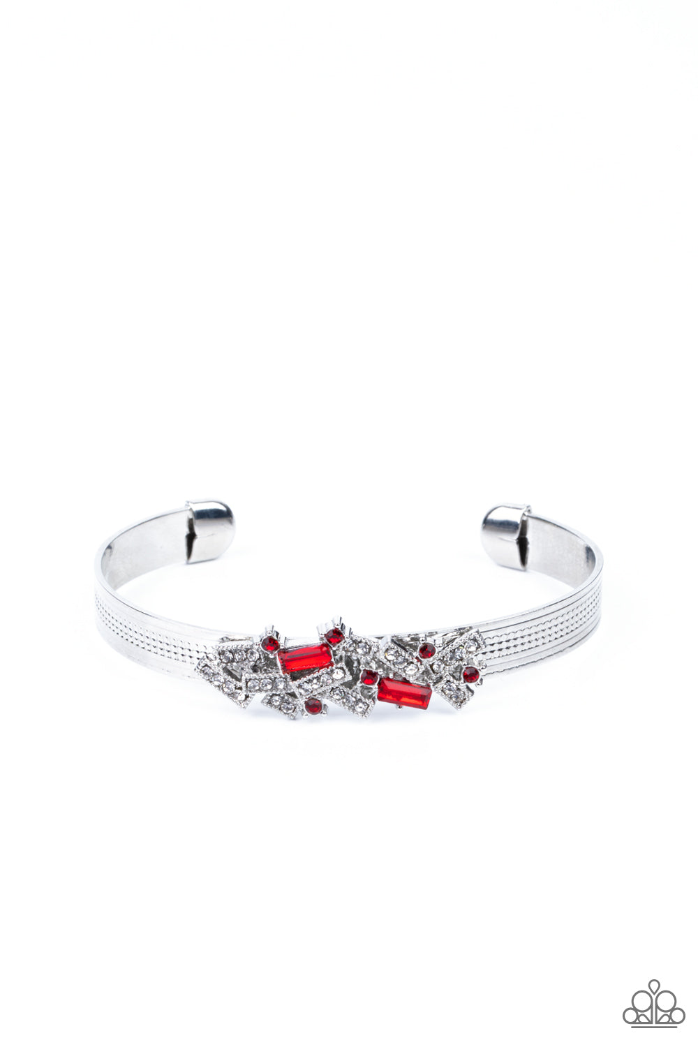A Chic Clique - Red